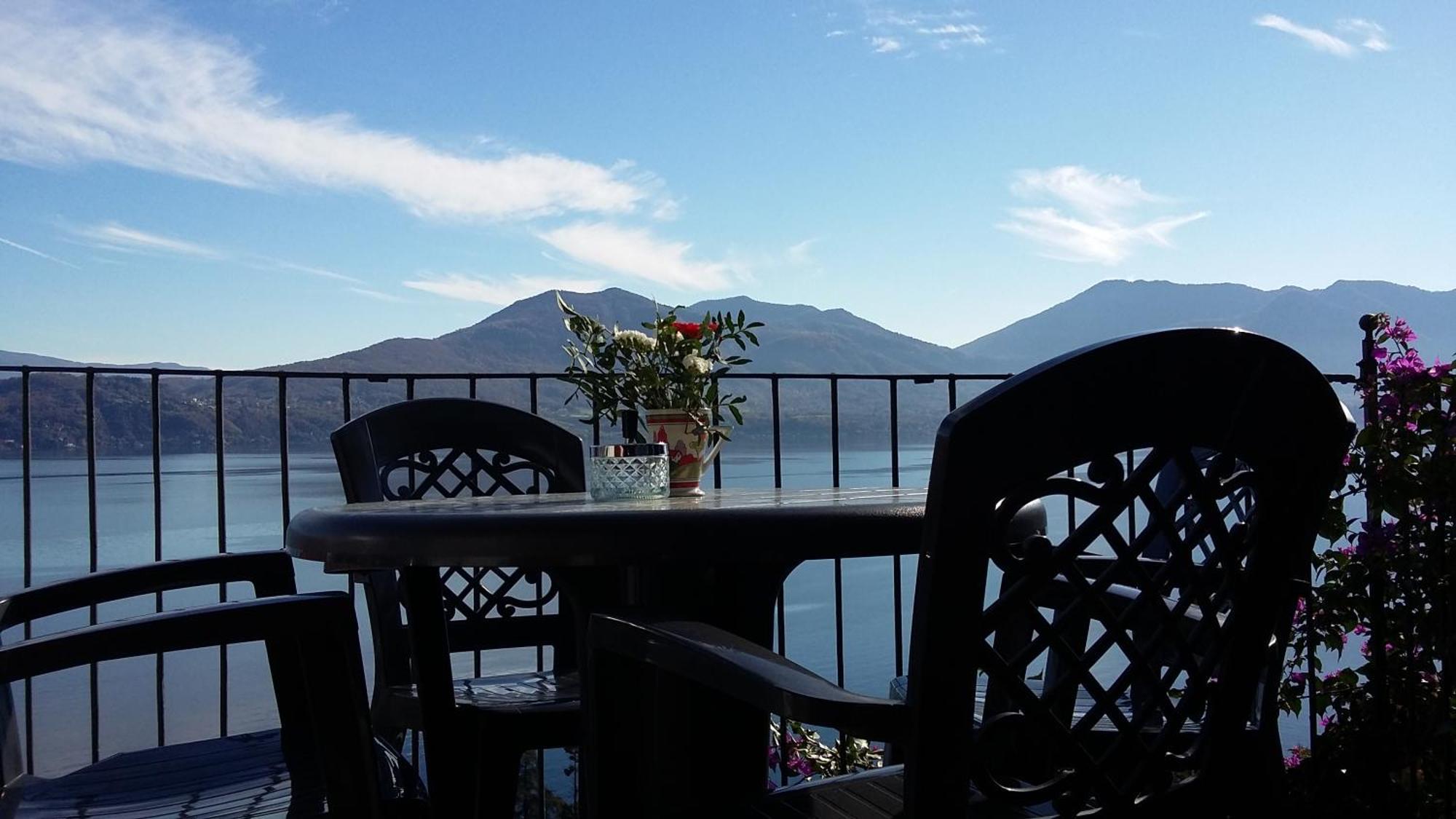 Casale Fe-Wo - Appartamenti Con Vista Lago Каннеро-Ривьера Экстерьер фото