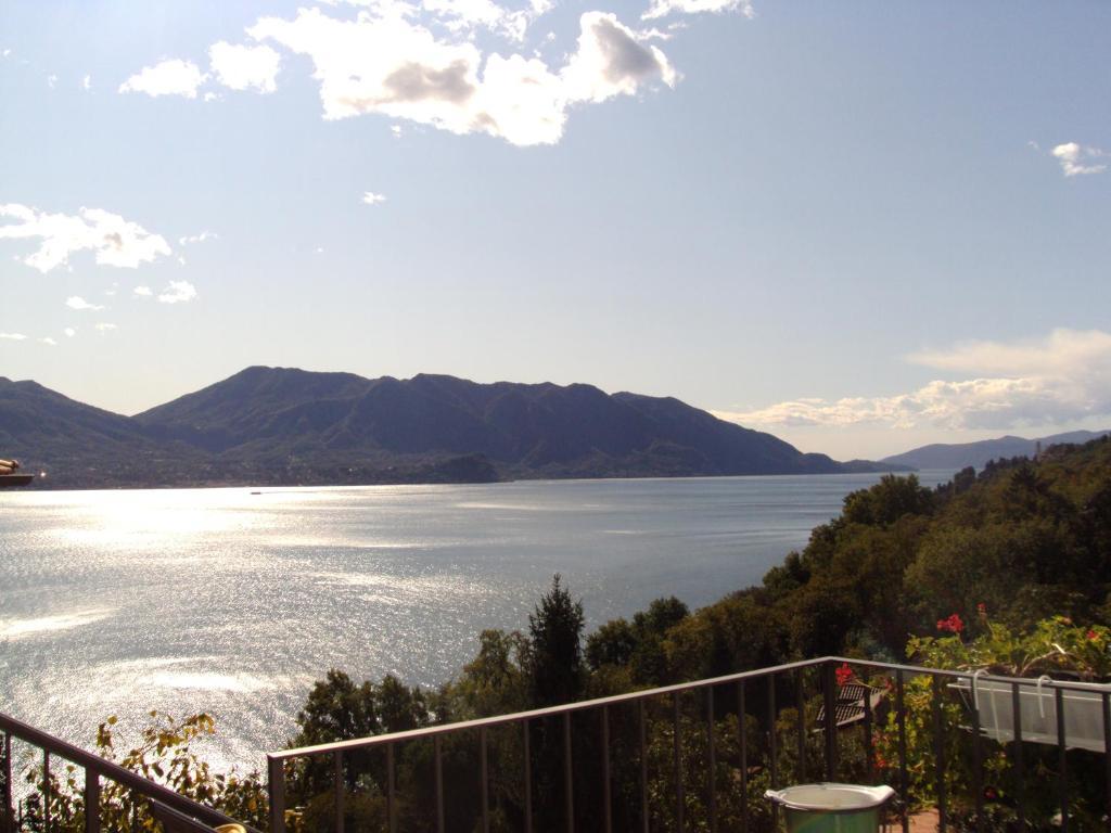 Casale Fe-Wo - Appartamenti Con Vista Lago Каннеро-Ривьера Номер фото